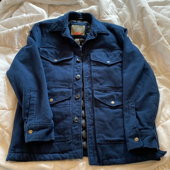 St. John's Bay shirt jacket sz Medium. 100% cotton, button-up, quilted lining - Picture 3 of 10